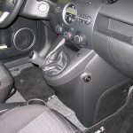 Mazda 2 manuális váltózár 2008 után (fotó)