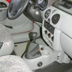 Nissan Kubistar manuális váltózár (fotó)