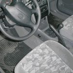 Toyota Avensis manuális váltózár 2003-ig (fotó)