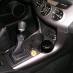 Toyota RAV4 manuális váltózár 2006-tól (fotó)